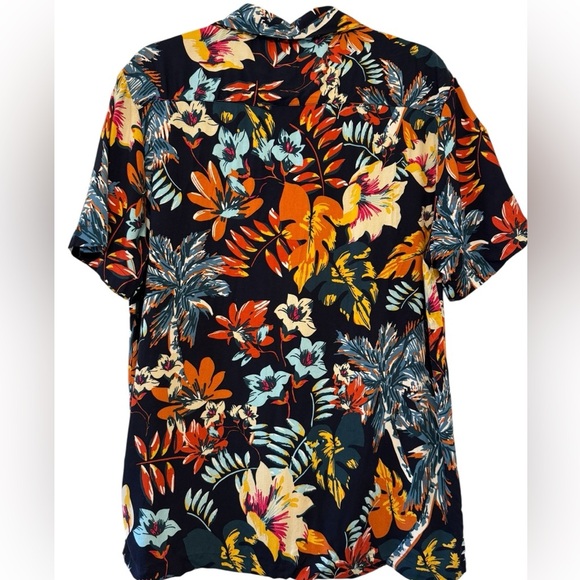 Denim and Flower Ricky Singh Hawaiian Print Shirt - Picture 2 of 10